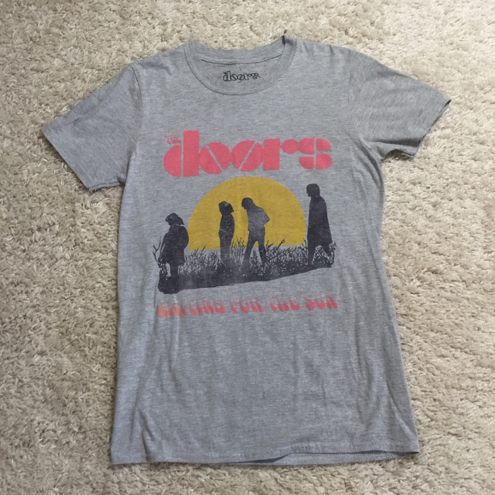 The Doors- Wonderful Graphic Band Tee. Size M